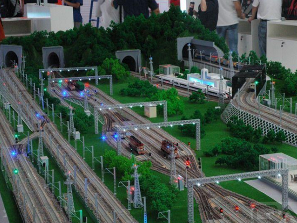 1729781465614246.jpg 鐵路沙盤.jpg